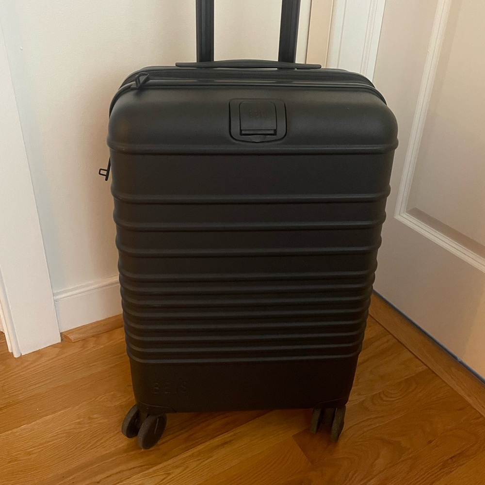 Beis 21” Carry On Roller Suitcase